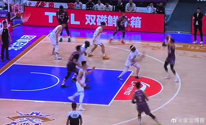 北控主场力克宁波 队友协力冲击季后赛