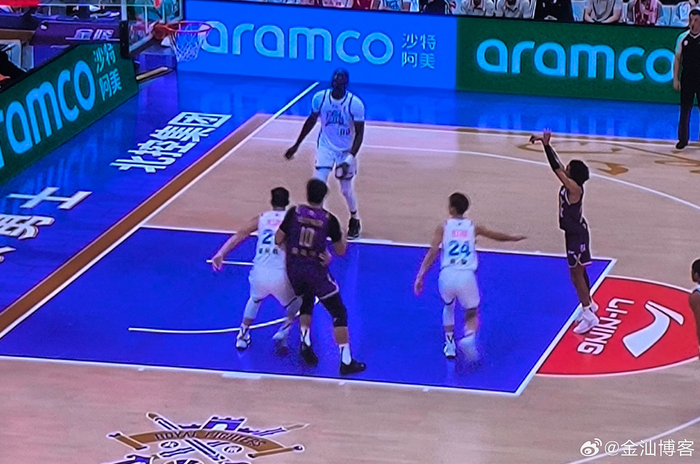 北控主场力克宁波 队友协力冲击季后赛