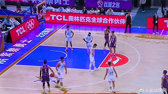 北控主场力克宁波 队友协力冲击季后赛