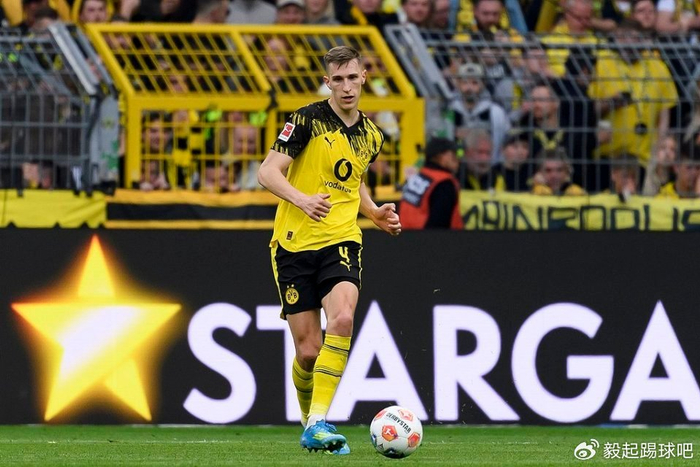 施洛特贝克续约多特仍存皇马转会变数，违约金