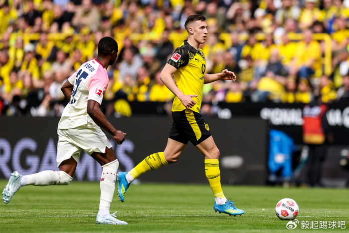 施洛特贝克续约多特仍存皇马转会变数，违约金