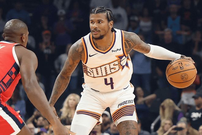 太阳队力克勇士挺进季后赛 杰伦-格林爆发古德温