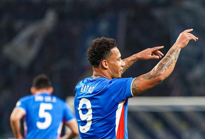 申花3-1力克辽宁铁人 拉唐梅开二度领跑射手榜