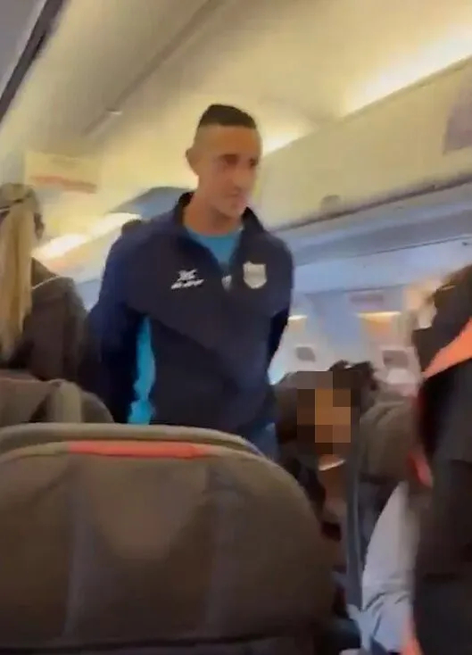 阿根廷球员航班高喊炸弹威胁引航班延误俱乐部