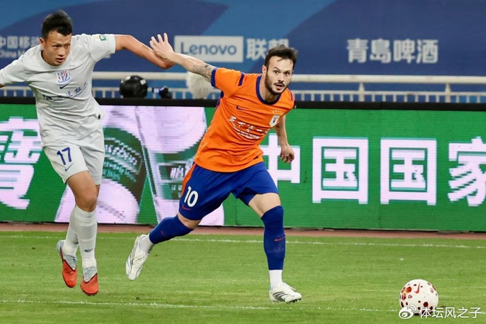 山东泰山4-1力克申花 克雷桑帽子戏法助队登顶